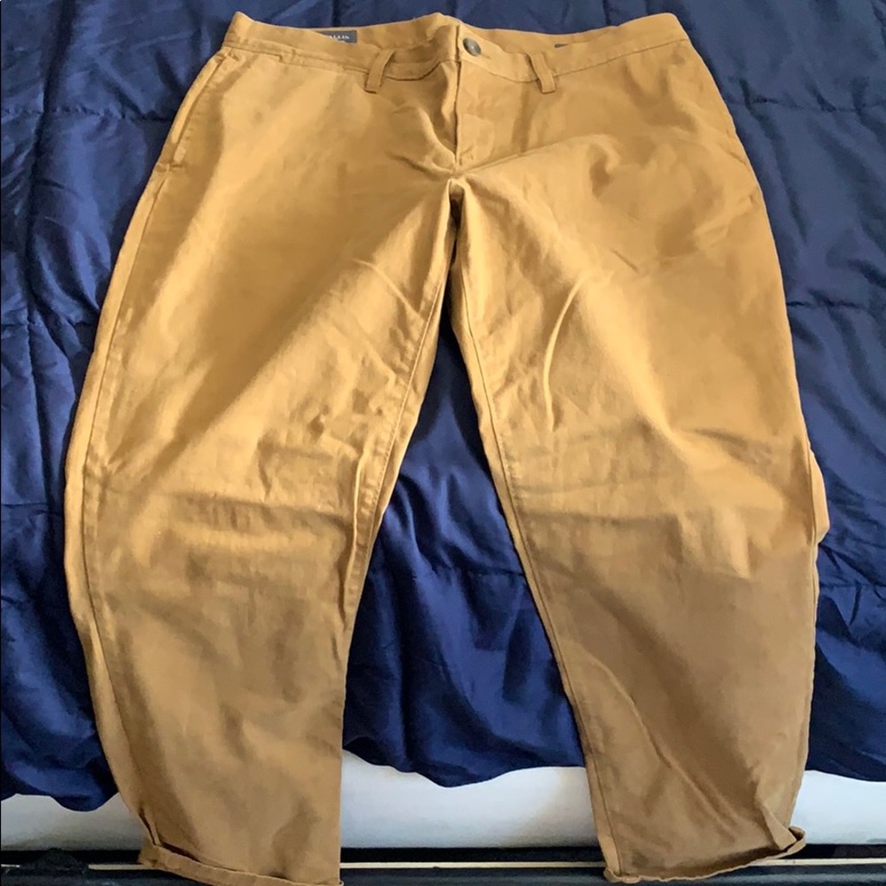 Men’s Khaki Pants